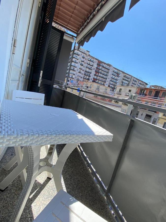 Casaflo Lejlighed Napoli Eksteriør billede